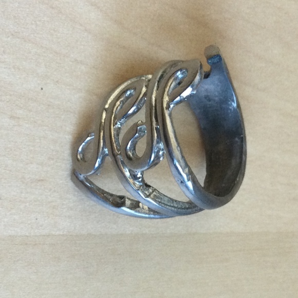 VINTAGE STERLING SILVER Ring - Picture 2 of 6